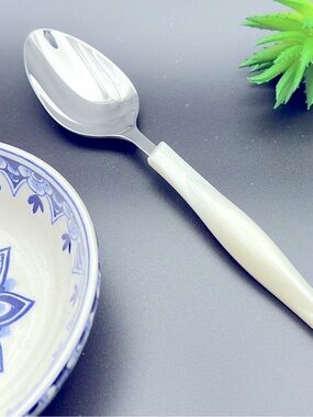 🆕 CUTCO SOUP SPOON PEARL WHITE HANDLE 1553W FLATWARE INDIVIDUAL